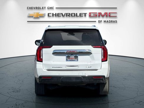 Used 2023 GMC Yukon XL SLT image 4