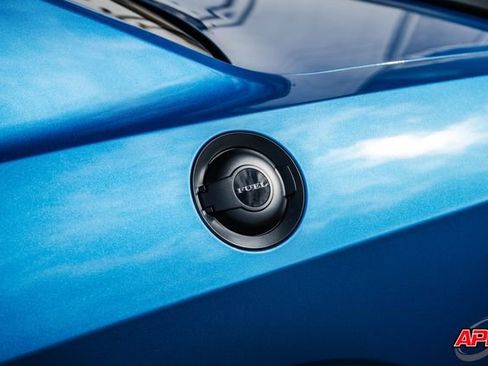 Used 2015 Dodge Challenger SRT Hellcat image 32