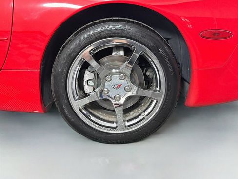 Used 1999 Chevrolet Corvette Convertible w/ Memory Pkg RWD image 26
