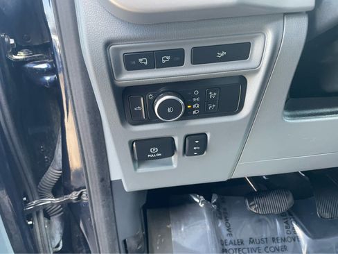 Used 2022 Ford F150 XLT w/ Equipment Group 302A High image 14