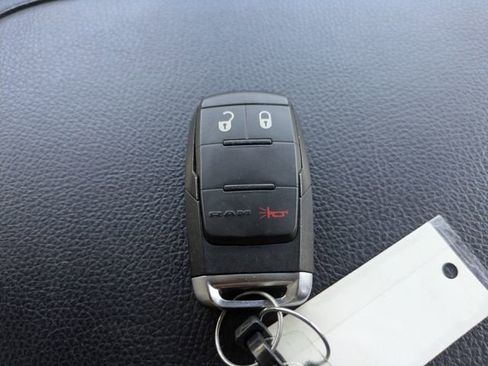 Used 2024 RAM 2500 Big Horn image 31