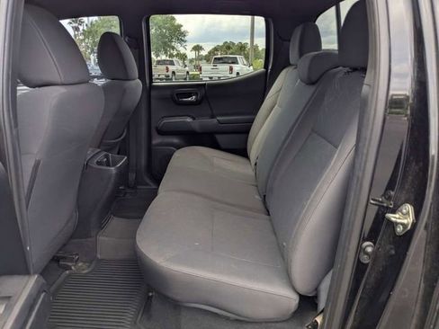 Used 2017 Toyota Tacoma TRD Sport w/ Tow Package (A/T) AWD/4WD image 13