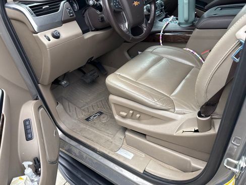 Used 2019 Chevrolet Tahoe LT RWD image 9