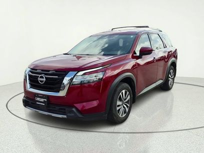 Used 2023 Nissan Pathfinder SL