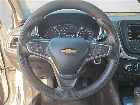 Used 2023 Chevrolet Equinox LT FWD image 13