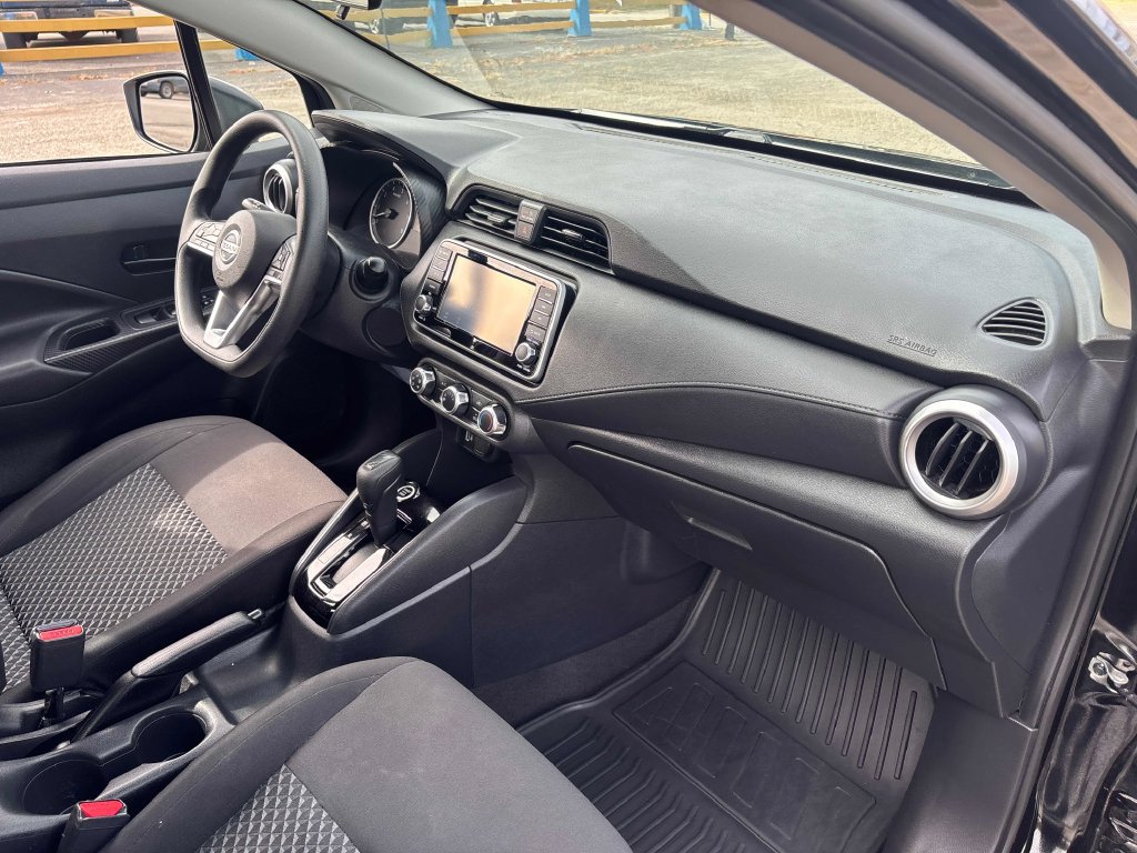 Used 2021 Nissan Versa S FWD image 27