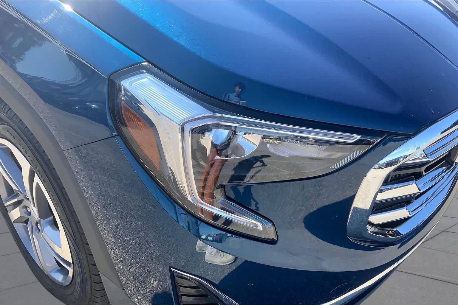 Used 2021 GMC Terrain SLT w/ Infotainment Package II FWD image 28