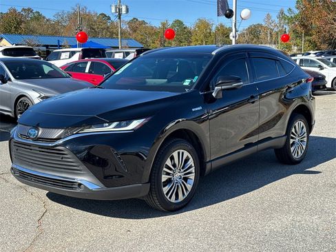 Used 2021 Toyota Venza XLE w/ Softex Package image 7