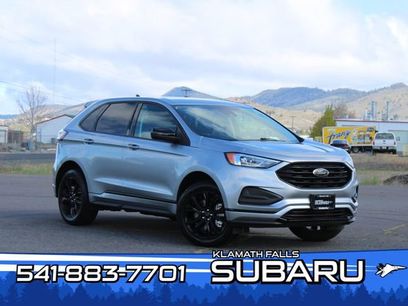 Used 2023 Ford Edge SE w/ Black Appearance Package