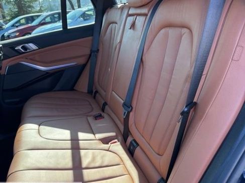 Used 2019 BMW X5 xDrive50i w/ M Sport Package image 36