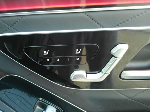 Used 2024 Mercedes-Benz S 580e 4MATIC Sedan image 26