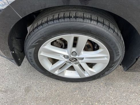 Used 2019 Toyota Corolla SE image 22