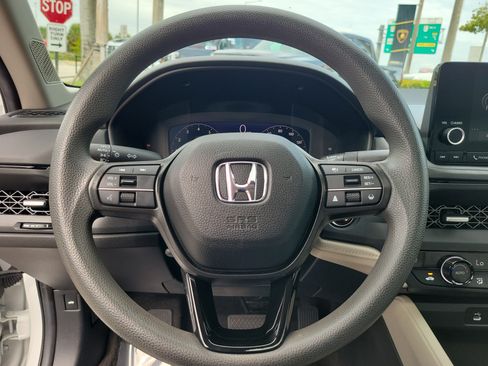 Used 2024 Honda Accord EX image 17