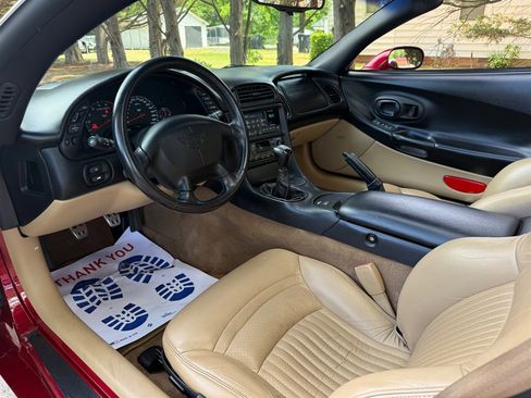Used 1999 Chevrolet Corvette Convertible w/ Memory Pkg RWD image 45