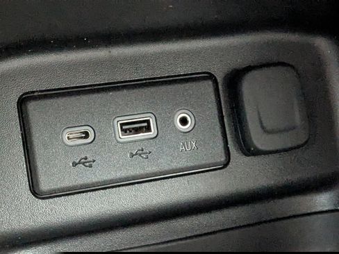 Used 2020 Chevrolet Equinox LT image 22