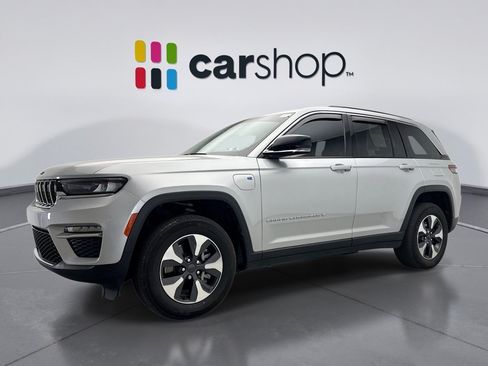 Used 2024 Jeep Grand Cherokee Limited 4xe AWD/4WD image 1