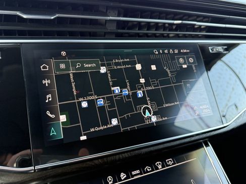 Used 2022 Audi Q8 Prestige w/ Prestige Package image 40