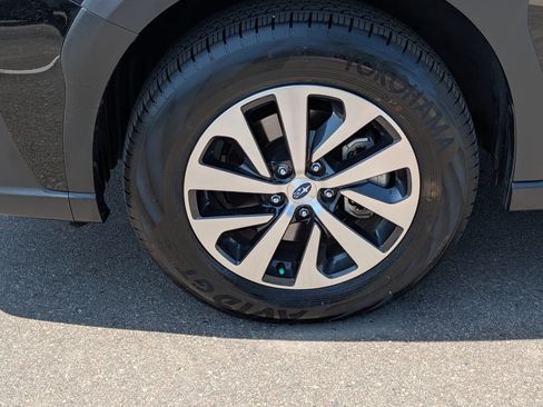 Used 2025 Subaru Outback Premium AWD/4WD image 15
