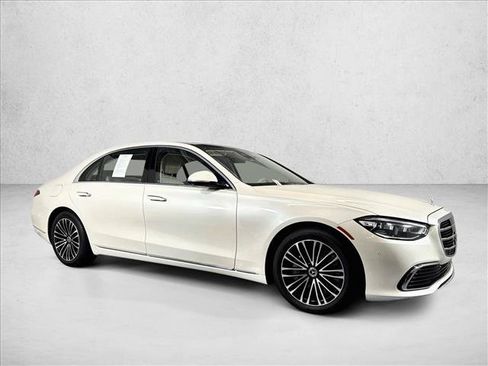 Used 2023 Mercedes-Benz S 500 4MATIC image 3