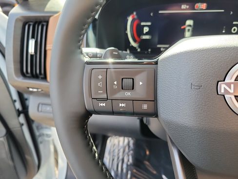 New 2026 Nissan Pathfinder Platinum AWD/4WD image 24
