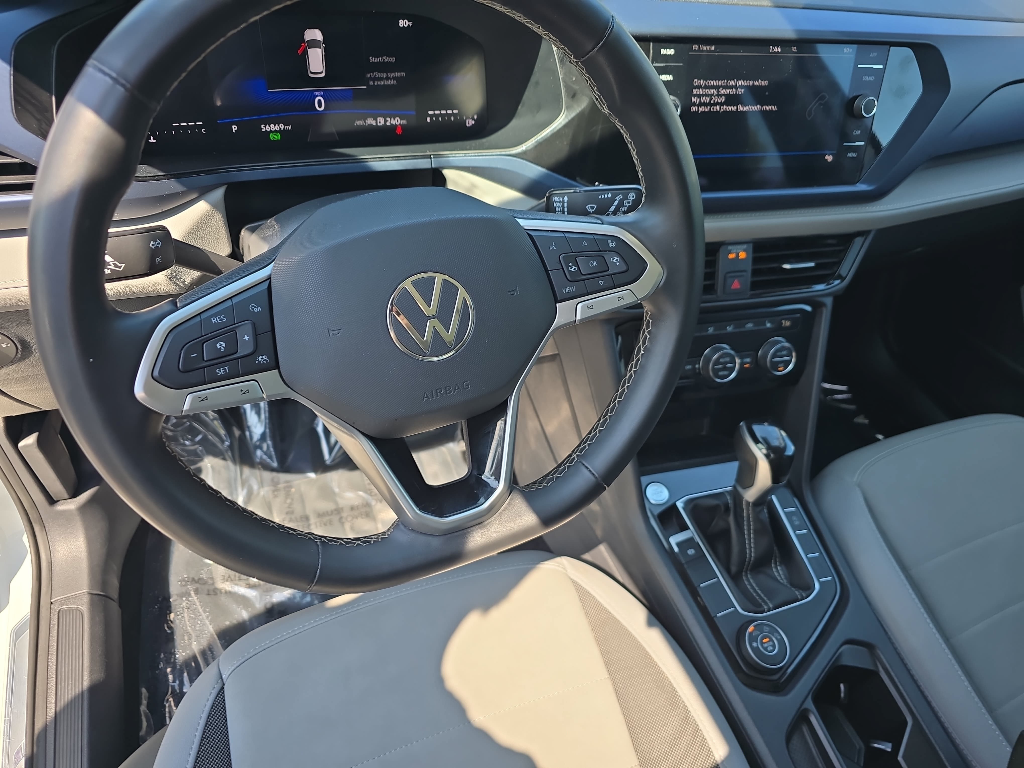 Used 2024 Volkswagen Taos SE AWD/4WD image 15