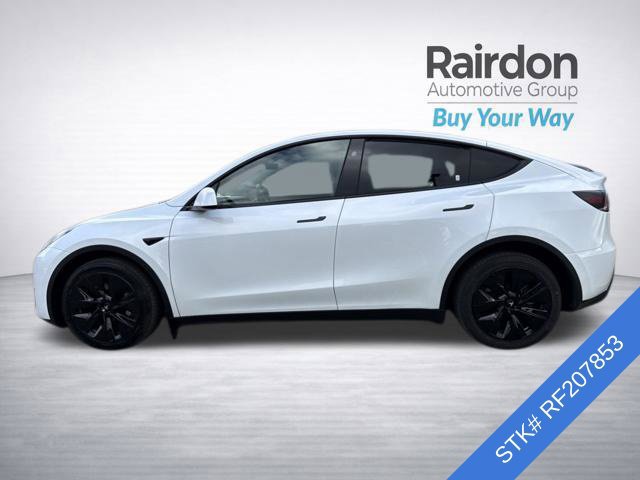 Used 2024 Tesla Model Y Long Range AWD/4WD image 4