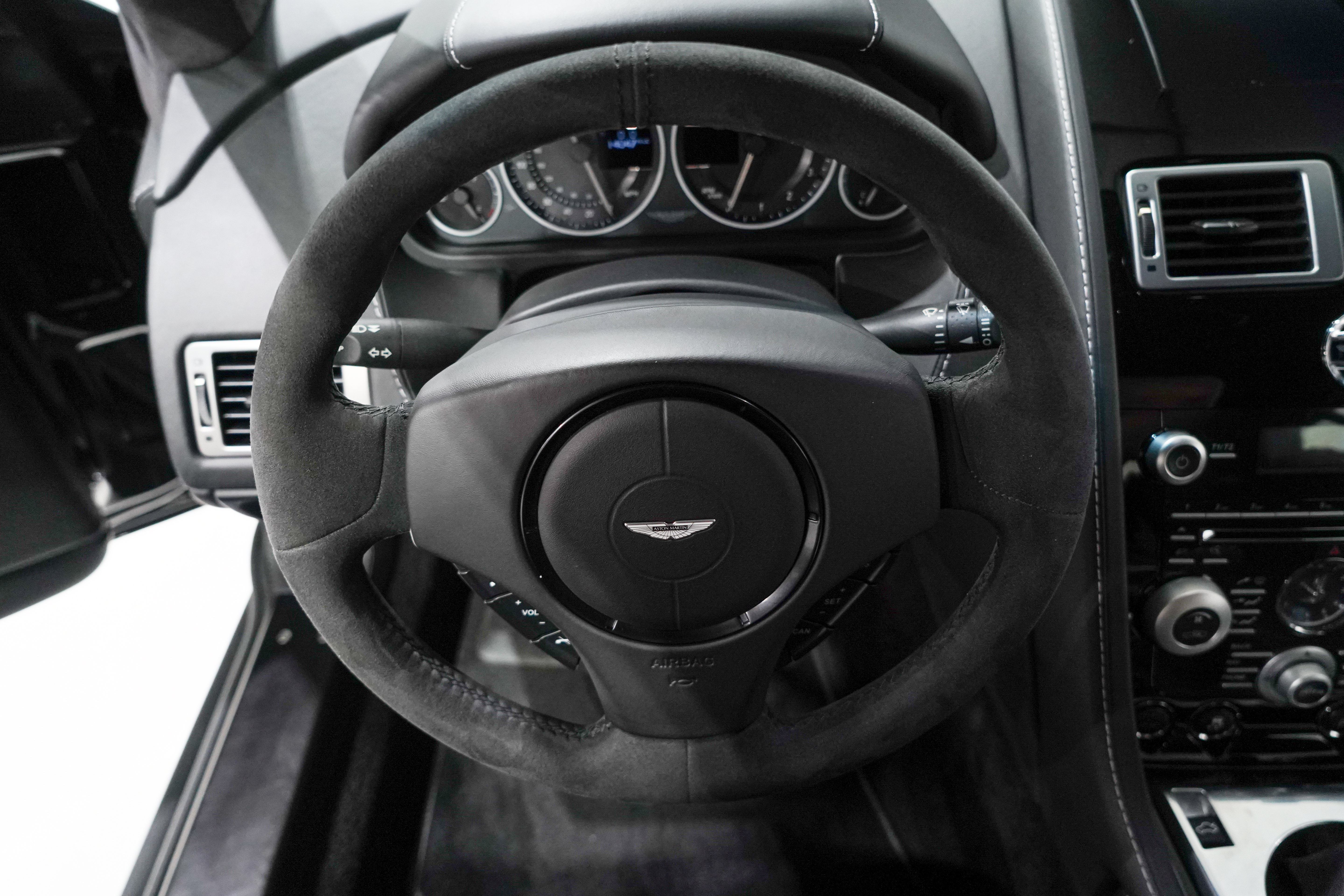 Used 2011 Aston Martin V12 Vantage Carbon Black RWD image 10