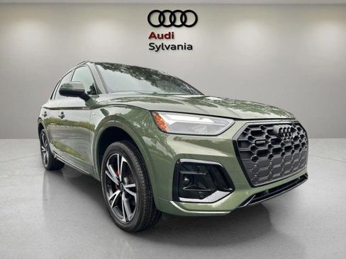 Certified 2025 Audi Q5 2.0T Premium Plus image 1