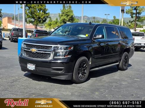 Used 2016 Chevrolet Suburban LT image 1