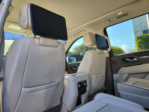 Used 2021 GMC Yukon Denali w/ Denali Ultimate Package image 37