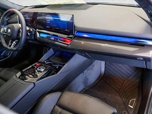 New 2027 BMW M5 Touring AWD/4WD image 21
