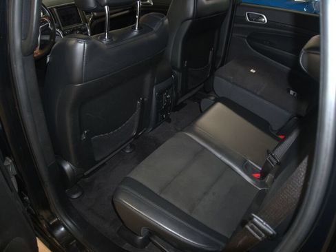 Used 2018 Jeep Grand Cherokee Altitude AWD/4WD image 38