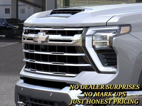New 2026 Chevrolet Silverado 2500 LTZ w/ LTZ Premium Texas Edition AWD/4WD image 13