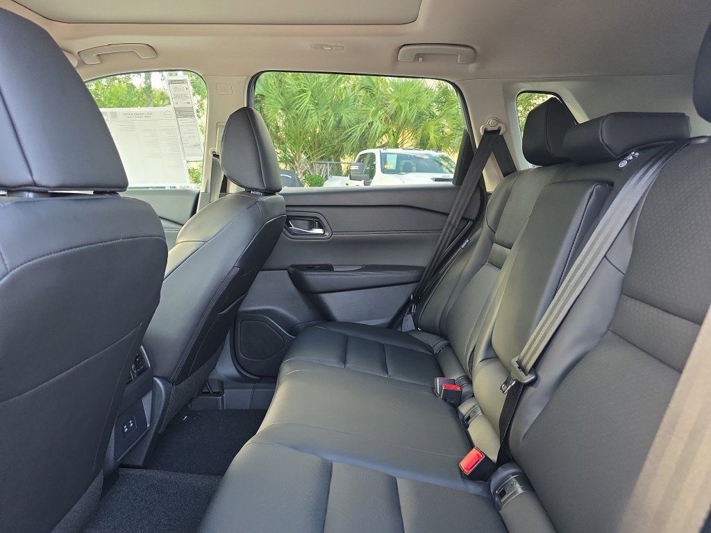New 2026 Nissan Rogue Dark Armor FWD image 16