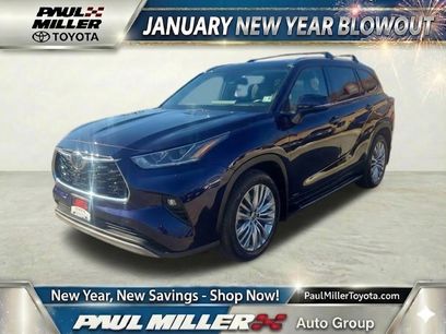 Used 2025 Toyota Highlander Platinum