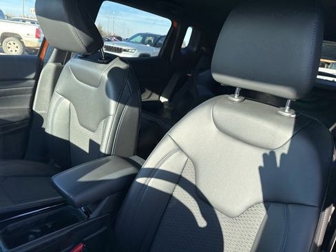 New 2026 Jeep Compass Latitude image 11