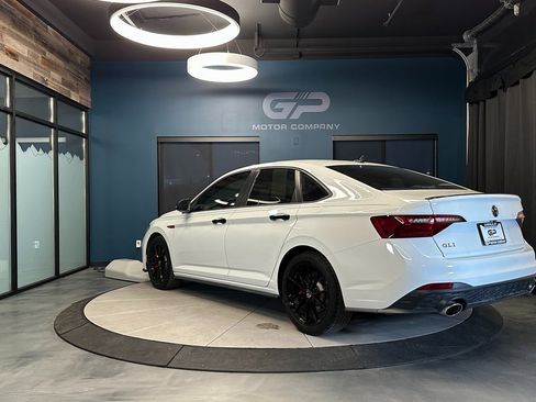Used 2024 Volkswagen Jetta GLI 40th Anniversary Edition image 5