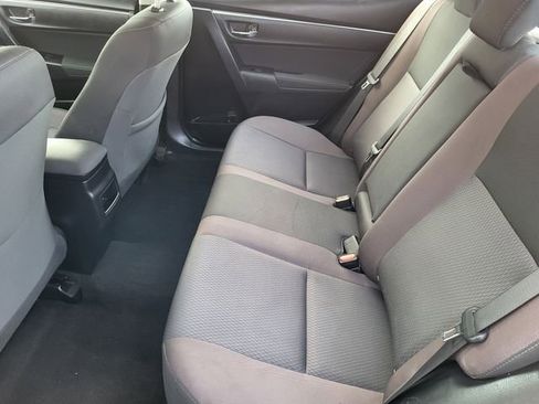 Used 2018 Toyota Corolla LE image 12