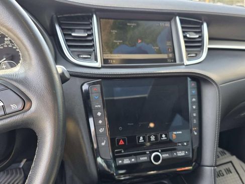 Used 2020 INFINITI QX50 Luxe w/ Navigation Package image 10