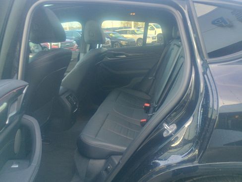 Used 2023 BMW X4 M40i image 17