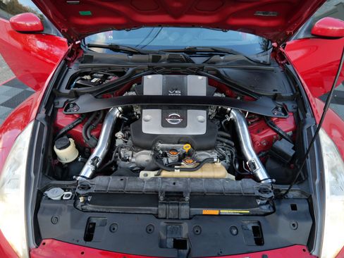 Used 2017 Nissan 370Z Coupe image 48