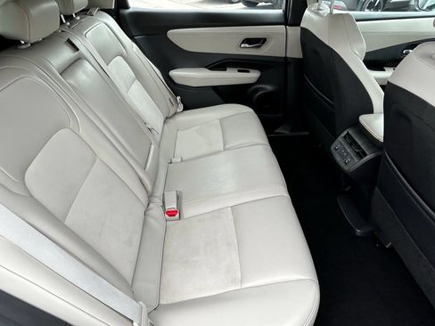 Certified 2023 Nissan Ariya FWD image 12