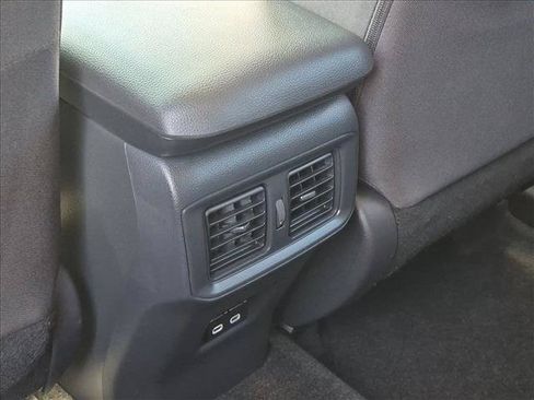 Used 2024 Toyota RAV4 XLE AWD/4WD image 17
