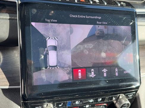 Used 2022 Jeep Grand Cherokee L Overland w/ Advanced Protech Group III image 28