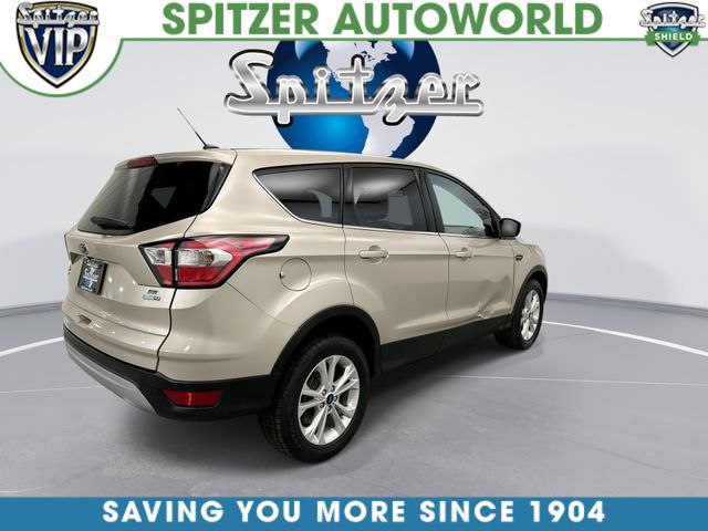 Used 2017 Ford Escape SE w/ SE Cold Weather Package AWD/4WD image 10