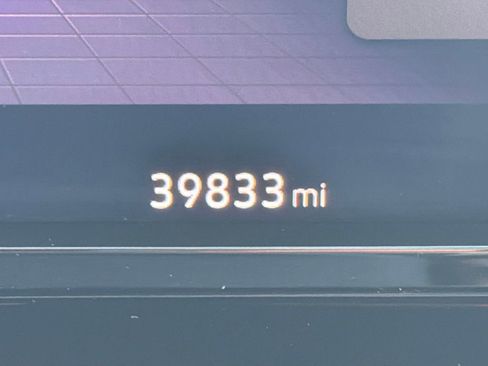 Used 2022 Volkswagen GTI SE image 19