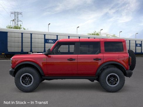 New 2026 Ford Bronco Badlands image 3