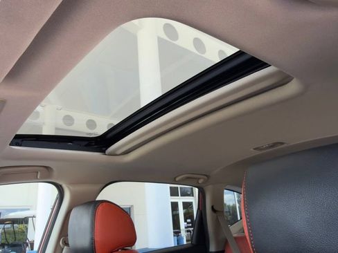 Used 2018 Honda CR-V EX image 6