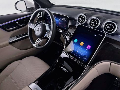 Certified 2026 Mercedes-Benz GLC 300 image 16