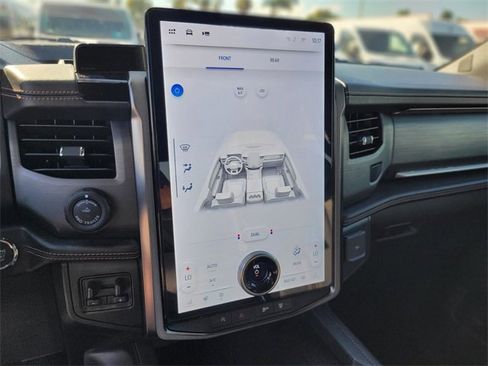 Certified 2024 Ford Expedition Max Platinum image 28